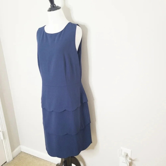 Garnet Hill Navy Blue Tiered Dress 8 - Picture 3 of 6